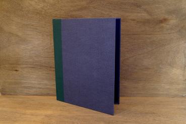 Foldable sheet music folder with green linen, variable